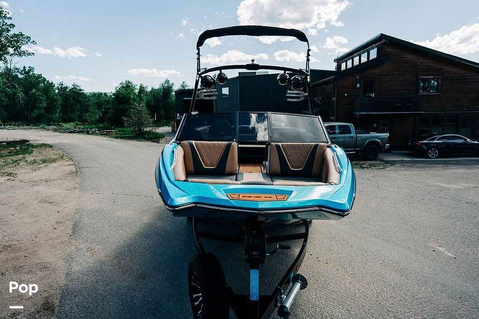 Slide: The Image of Tige RZX2 2018 - 15745832