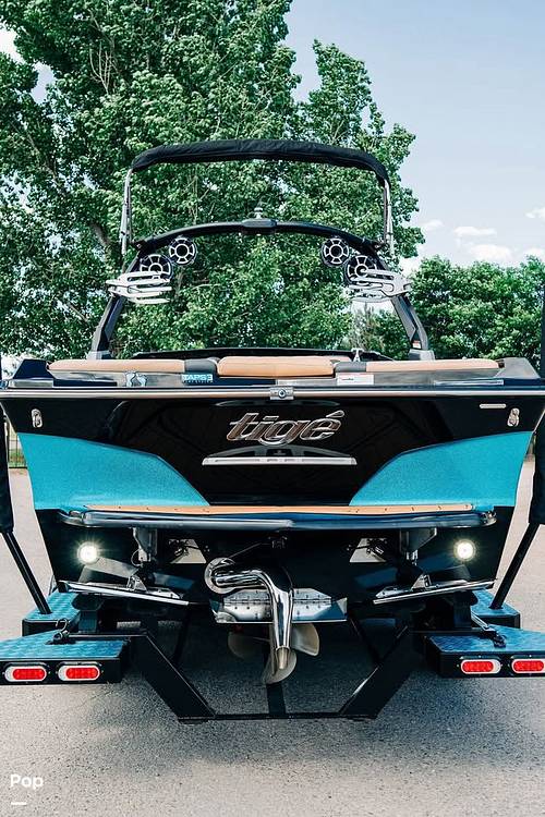 Slide: The Image of Tige RZX2 2018 - 15745833