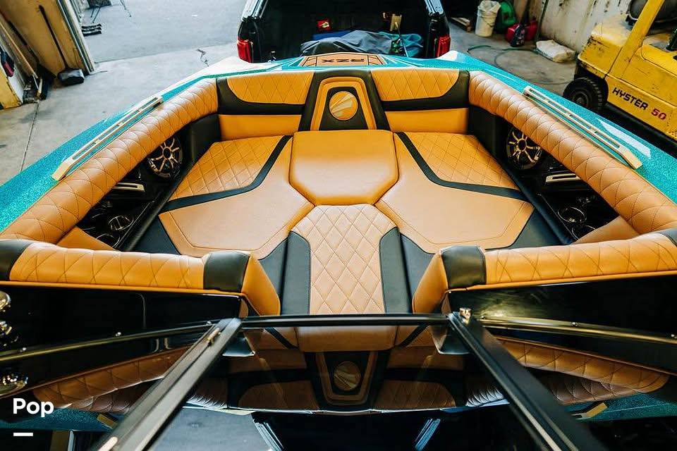 Slide: The Image of Tige RZX2 2018 - 15745836