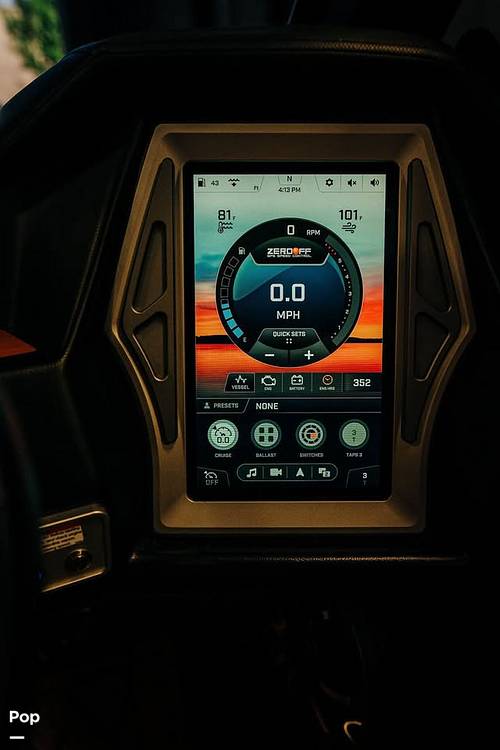 Slide: The Image of Tige RZX2 2018 - 15745837