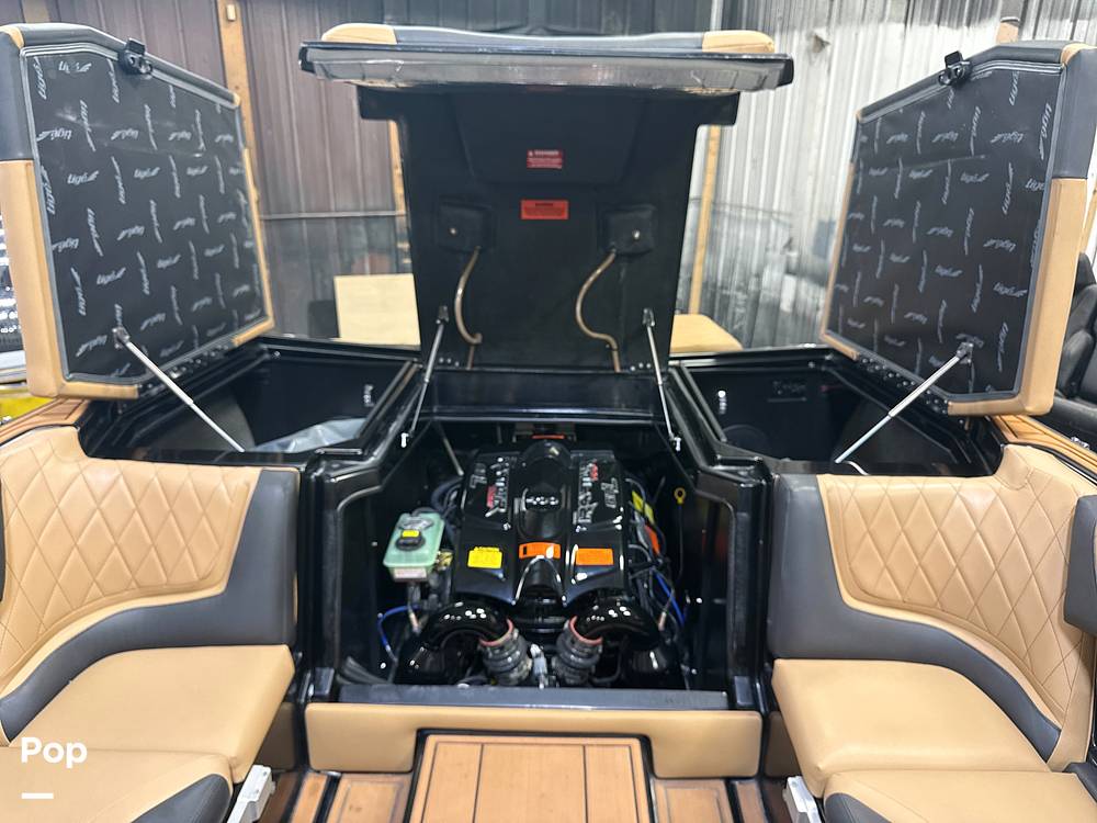 Slide: The Image of Tige RZX2 2018 - 15807809