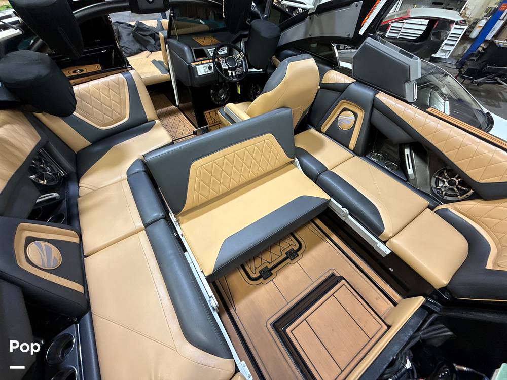 Slide: The Image of Tige RZX2 2018 - 15807812