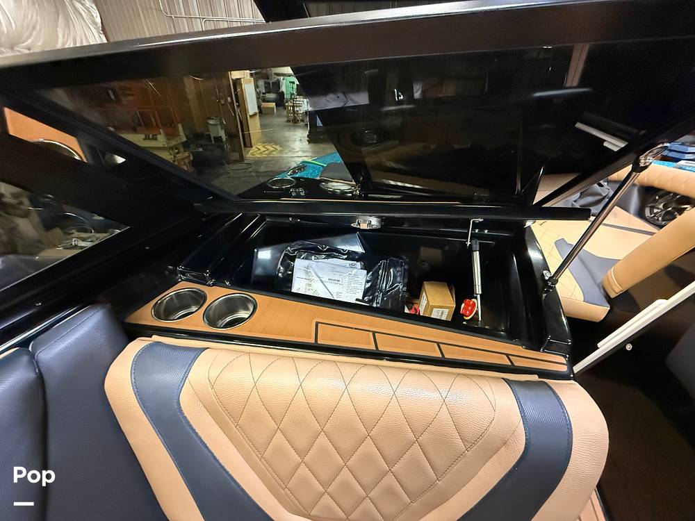 Slide: The Image of Tige RZX2 2018 - 15807814