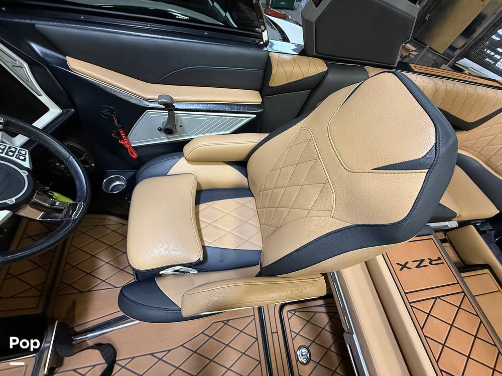 Slide: The Image of Tige RZX2 2018 - 15807830