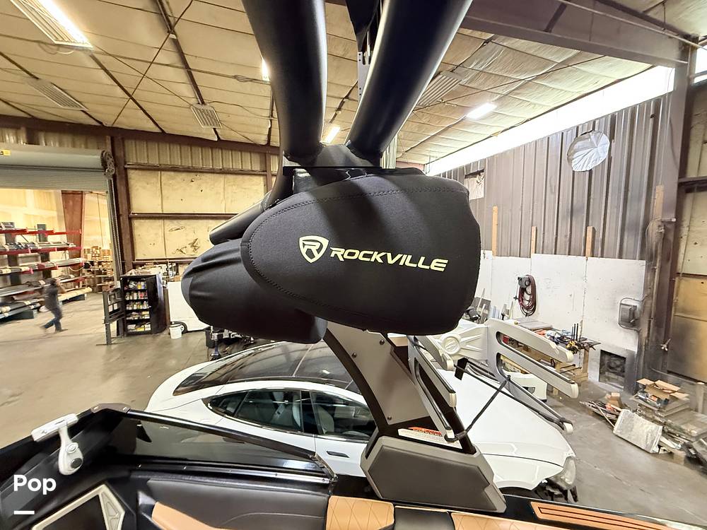 Slide: The Image of Tige RZX2 2018 - 15807838