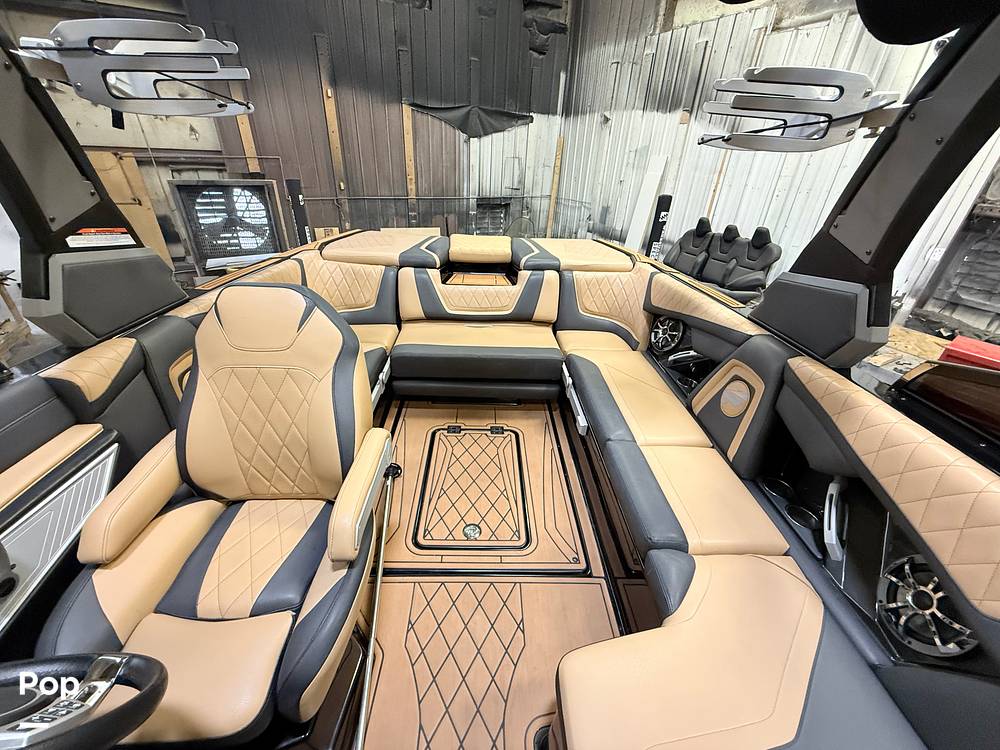 Slide: The Image of Tige RZX2 2018 - 15807839