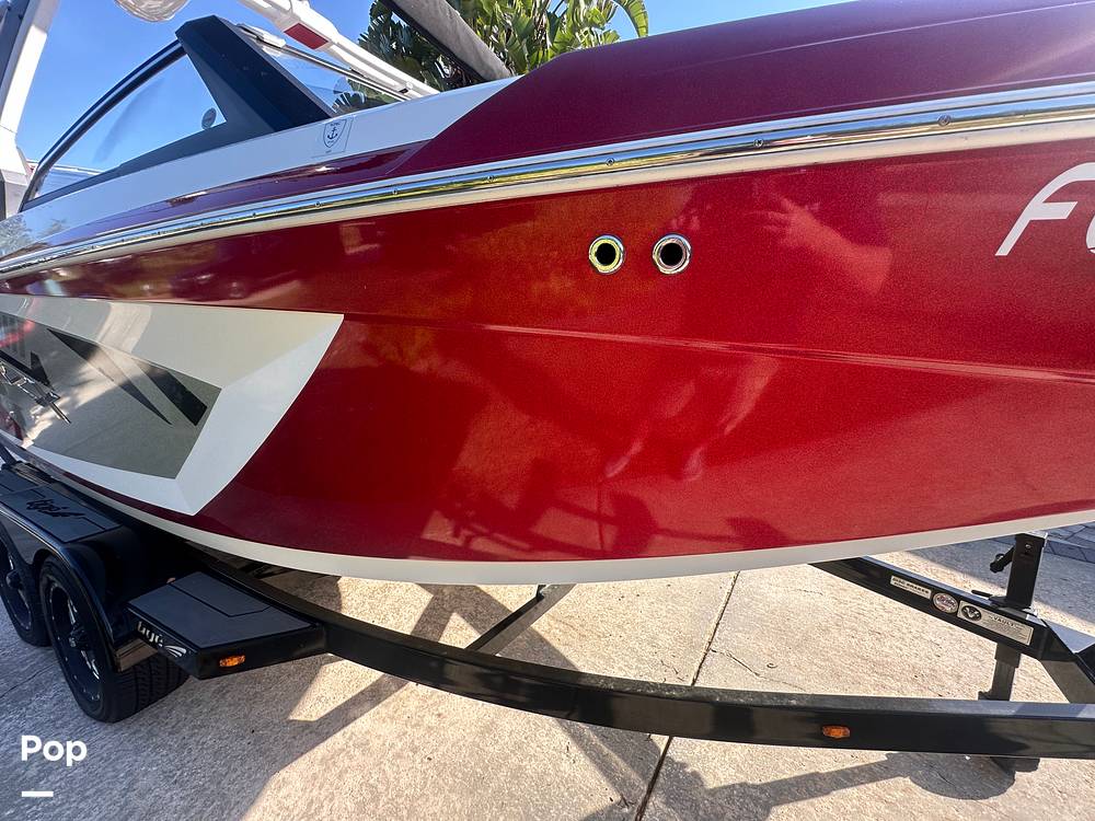 Slide: The Image of Tige RZX20 2019 - 15288501