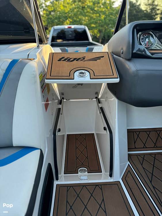 Slide: The Image of Tige RZX 23 2016 - 15469495