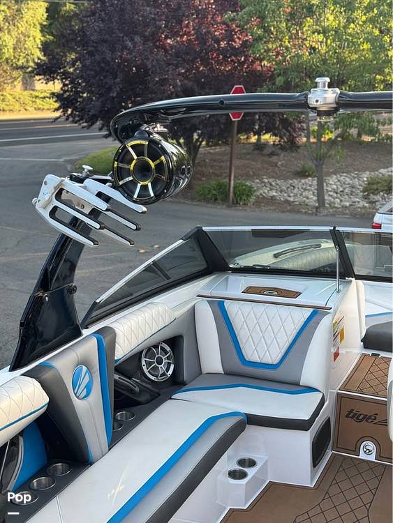 Slide: The Image of Tige RZX 23 2016 - 15469501