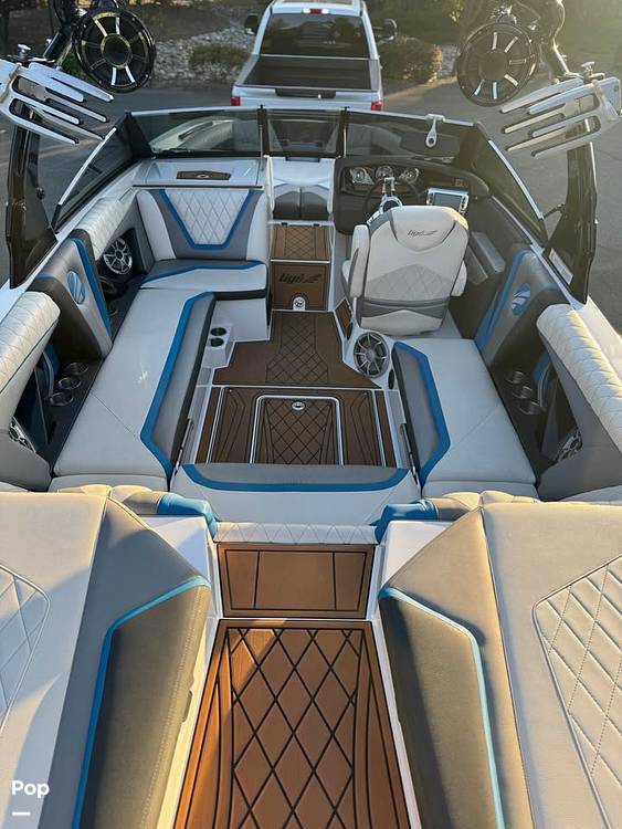 Slide: The Image of Tige RZX 23 2016 - 15469506