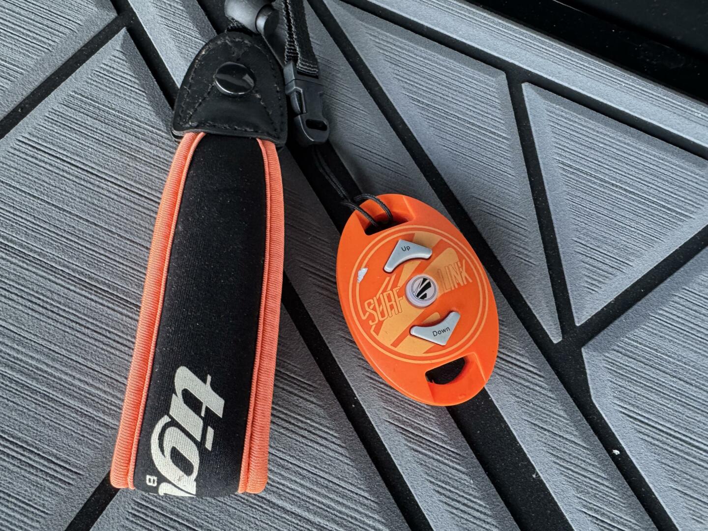 Slide: The Image of Tige RZX3 Wake & Surf Boat 2017 - 5323259