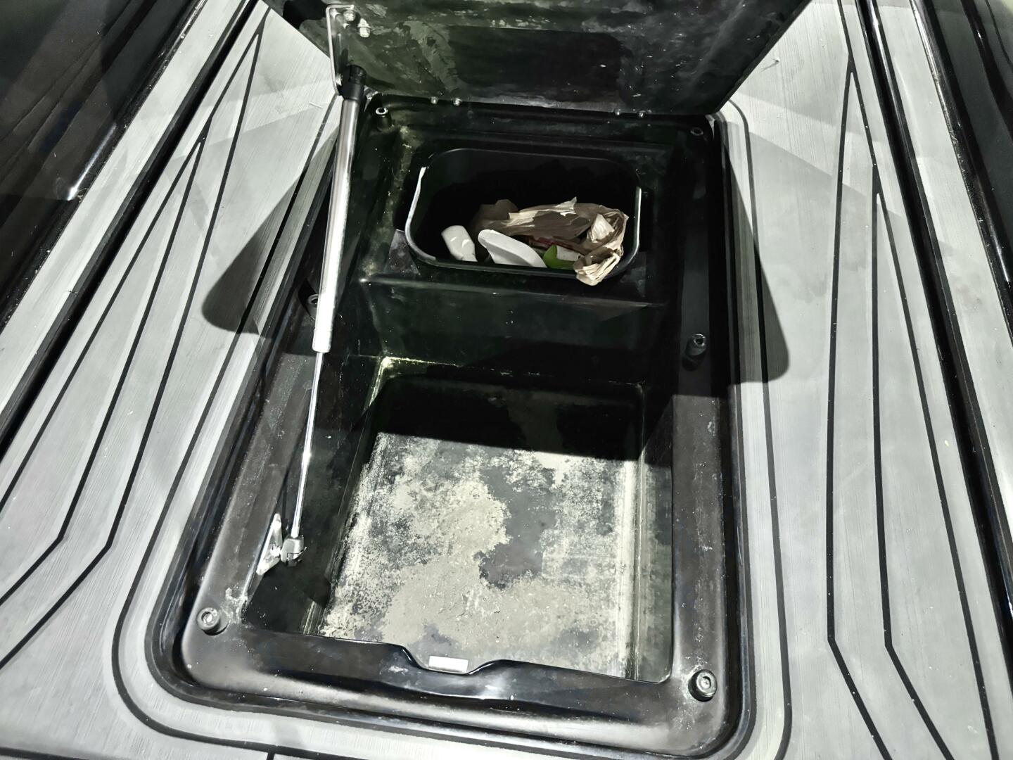 Slide: The Image of Tige RZX3 Wake & Surf Boat 2017 - 5323311