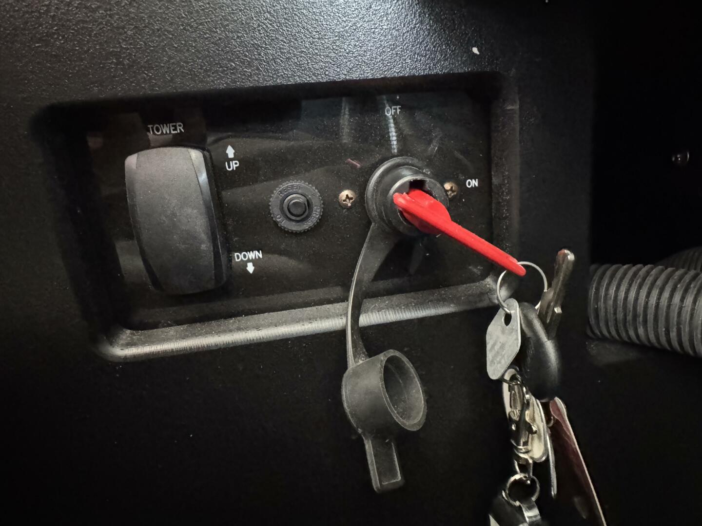 Slide: The Image of Tige RZX3 Wake & Surf Boat 2017 - 5323322