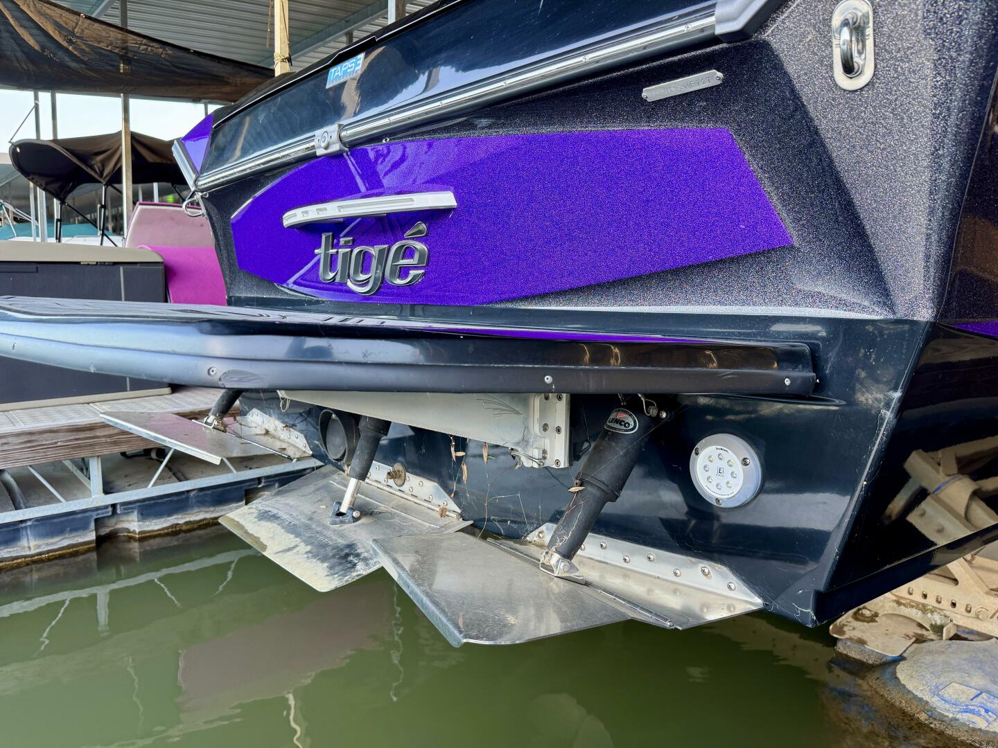 Slide: The Image of Tige RZX3 Wake & Surf Boat 2017 - 5323326