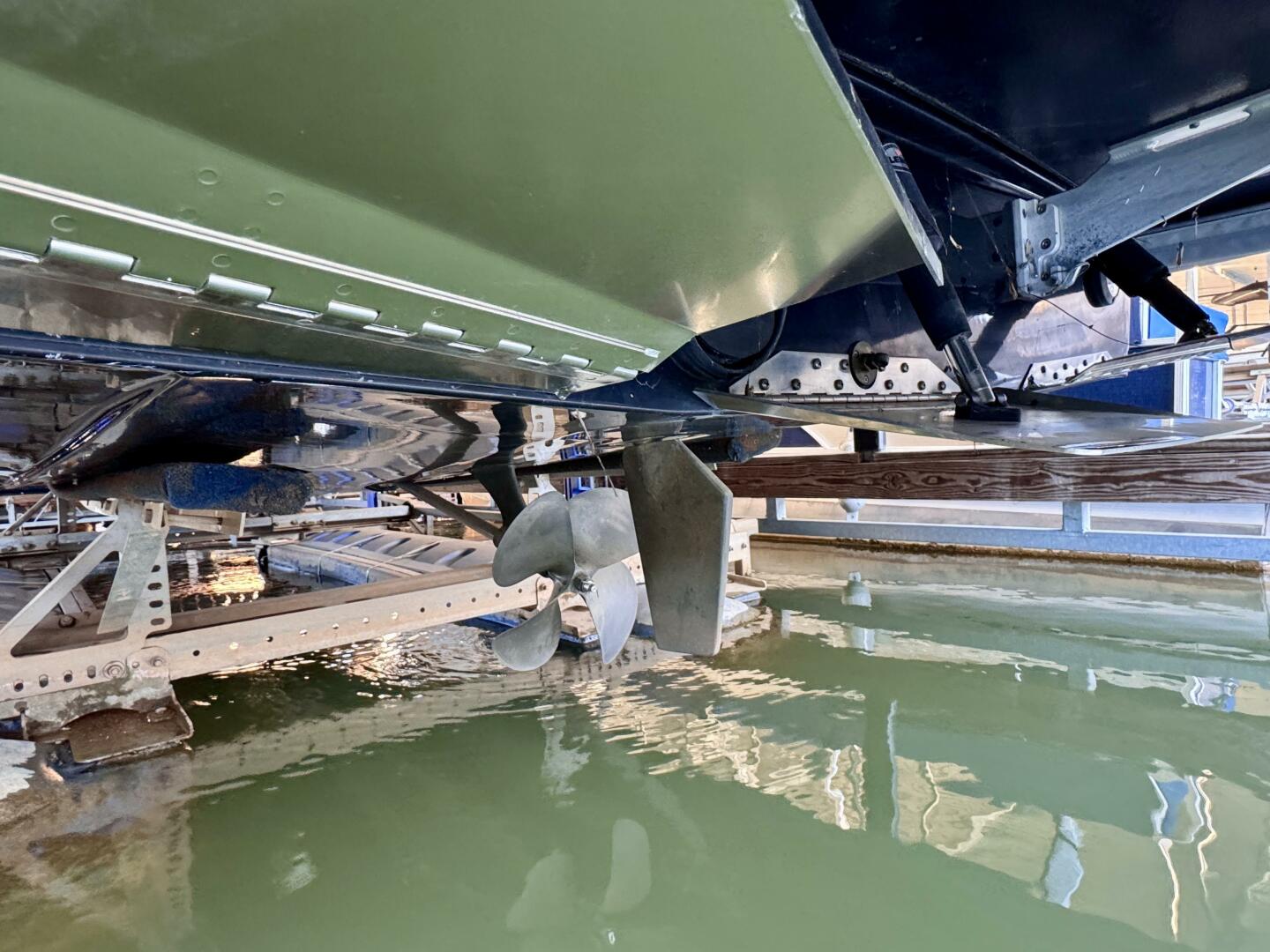 Slide: The Image of Tige RZX3 Wake & Surf Boat 2017 - 5323328