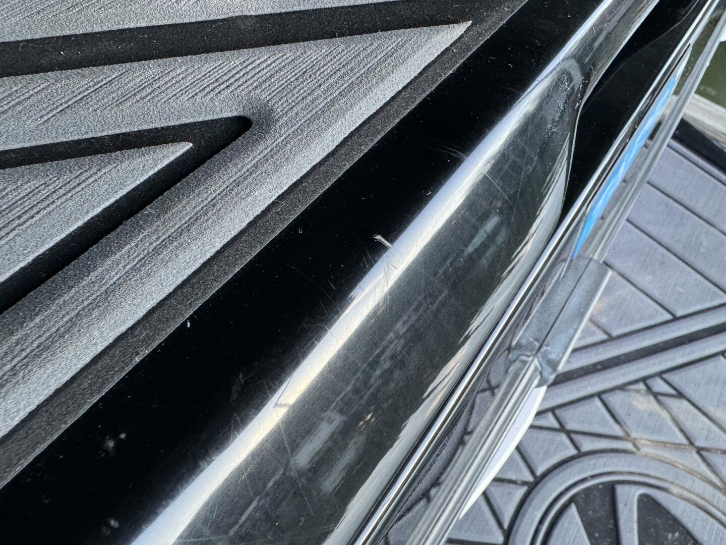 Slide: The Image of Tige RZX3 Wake & Surf Boat 2017 - 5323336