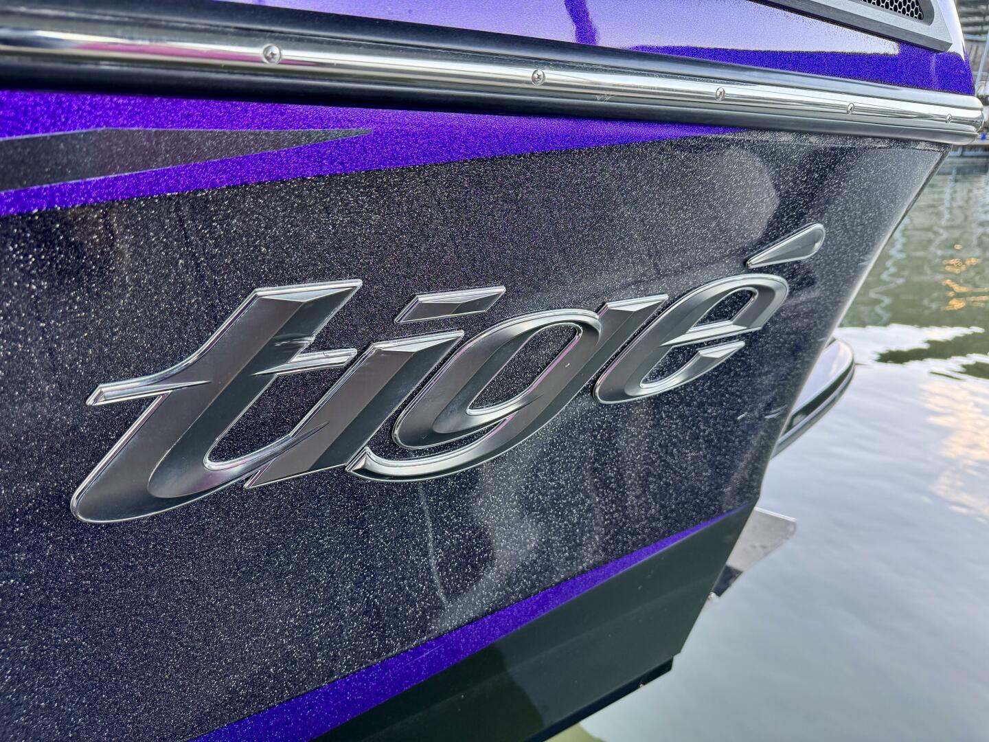 Slide: The Image of Tige RZX3 Wake & Surf Boat 2017 - 5323399