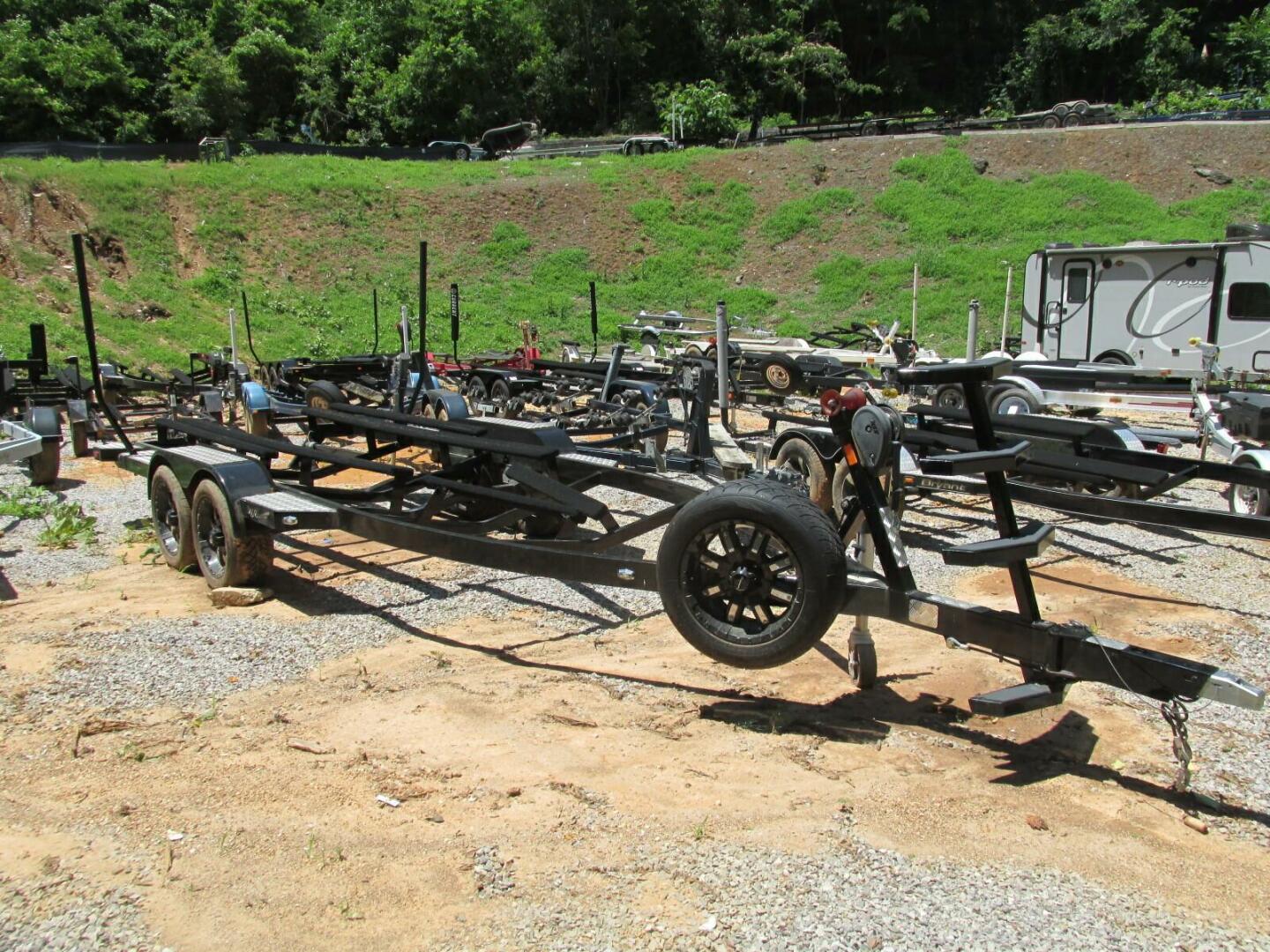 Slide: The Image of Tige RZX3 Wake & Surf Boat 2017 - 5323407