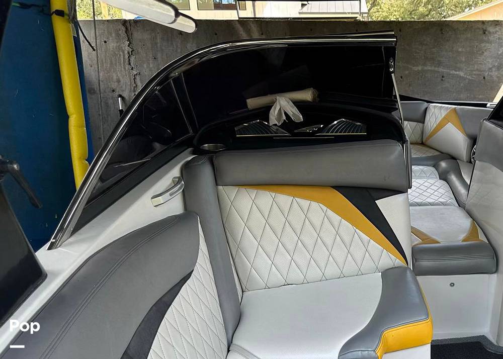 Slide: The Image of Windshield - Walk Through - 6