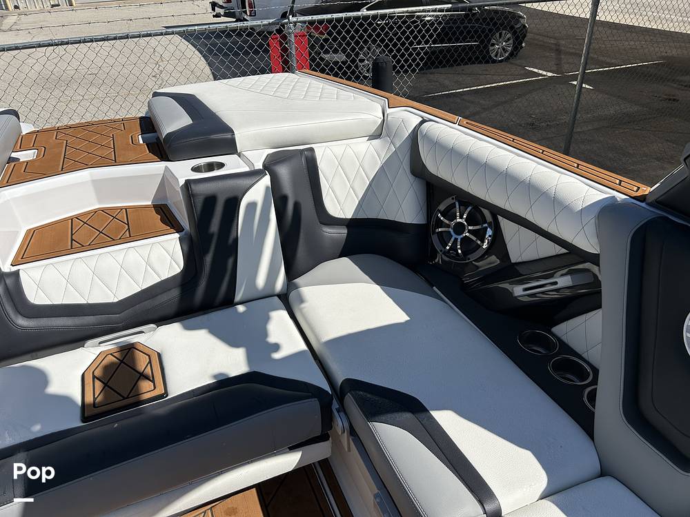 Slide: The Image of Tige ZX1 2019 - 14748687