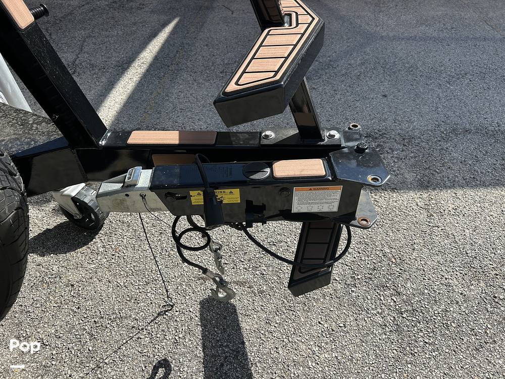 Slide: The Image of Tige ZX1 2019 - 14748750