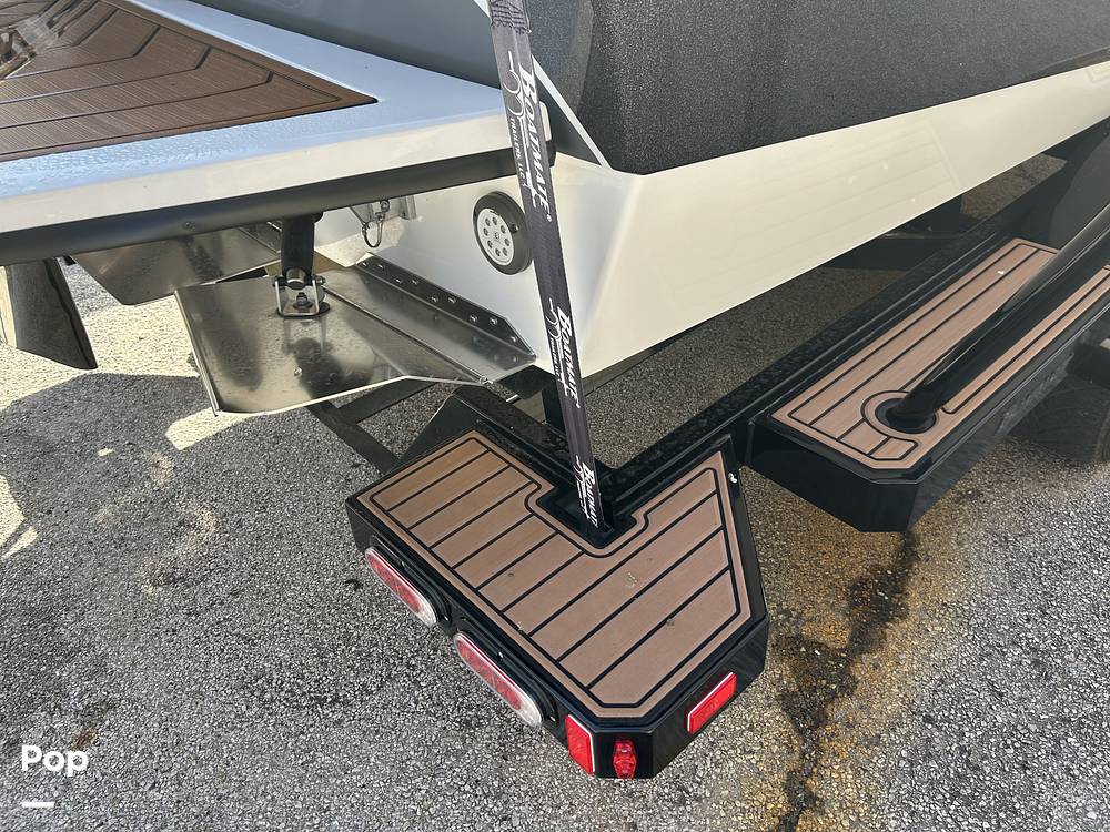 Slide: The Image of Tige ZX1 2019 - 14748770