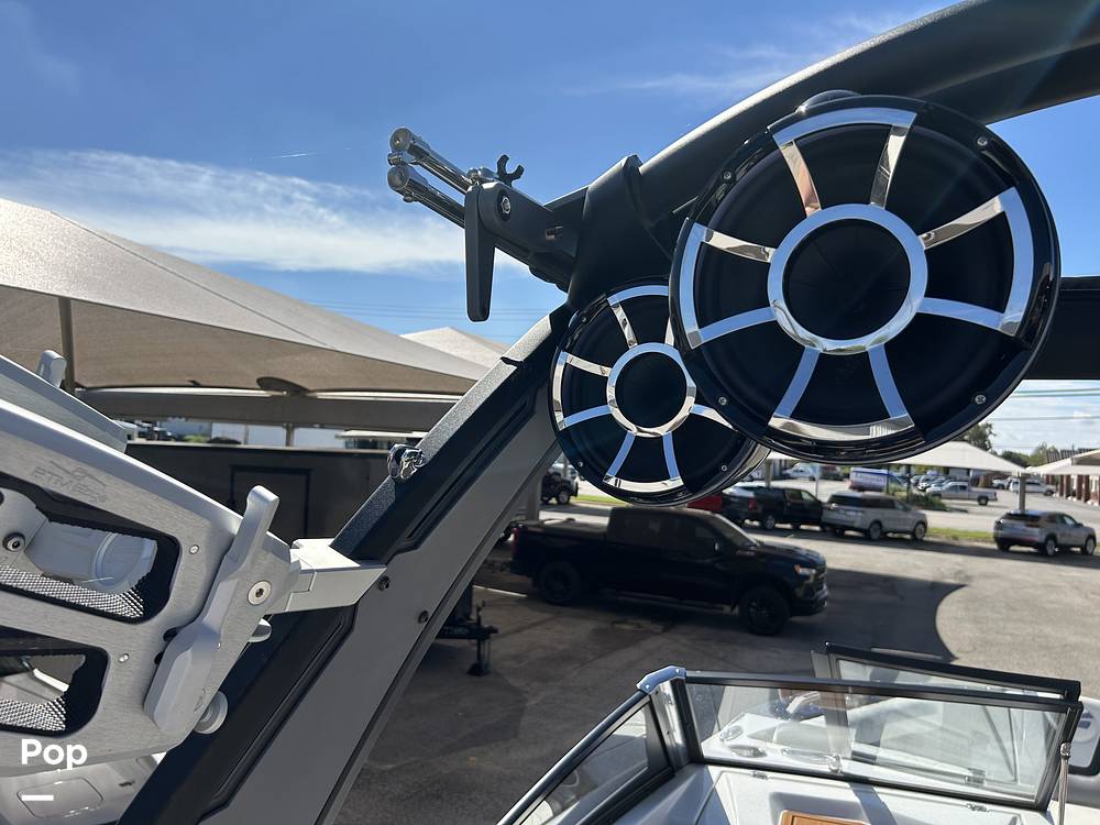Slide: The Image of Tige ZX1 2019 - 14748839