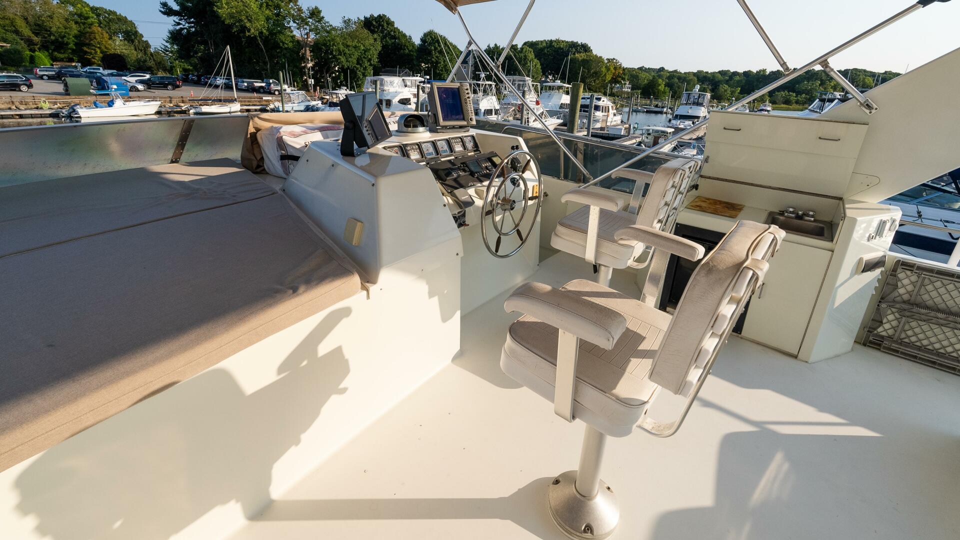 Slide: The Image of Tollycraft 57 Pilothouse Motor Yacht 1996 - 4699837