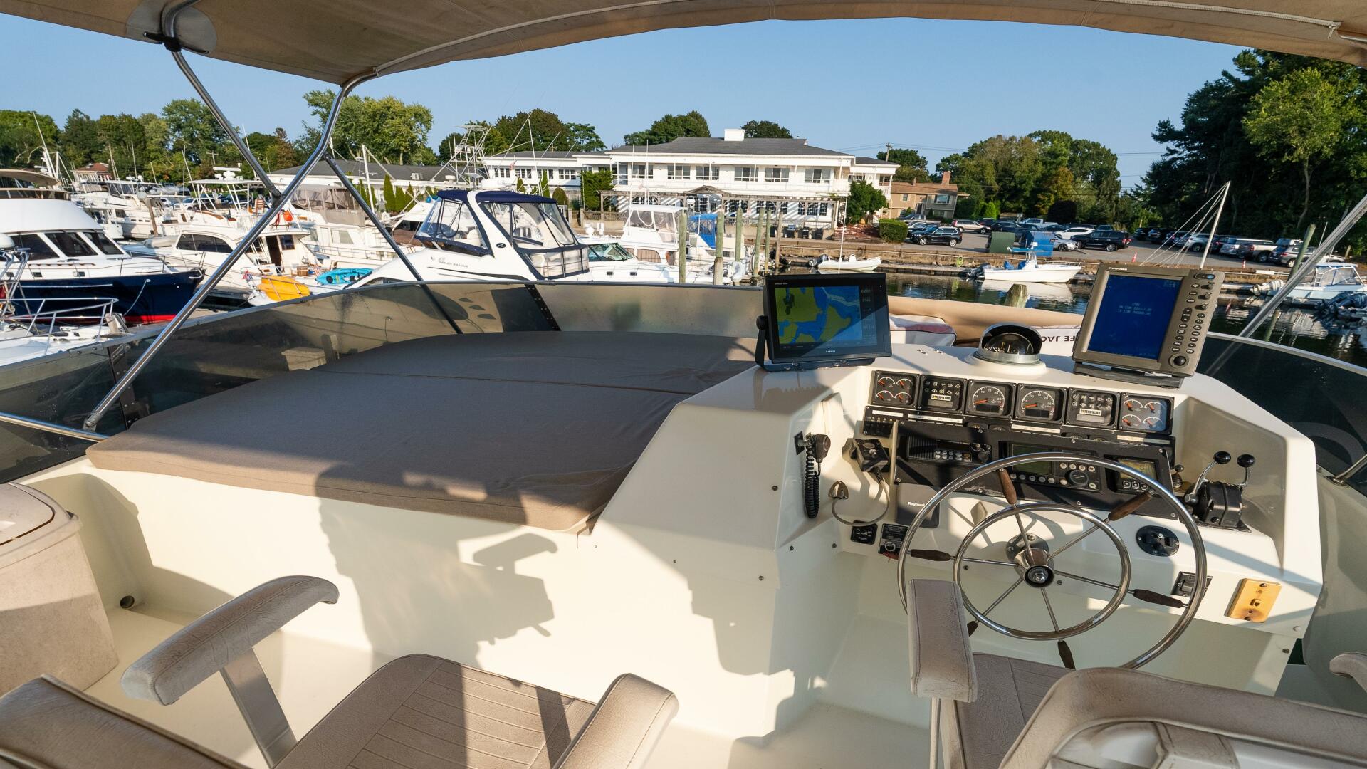 Slide: The Image of Tollycraft 57 Pilothouse Motor Yacht 1996 - 4699840