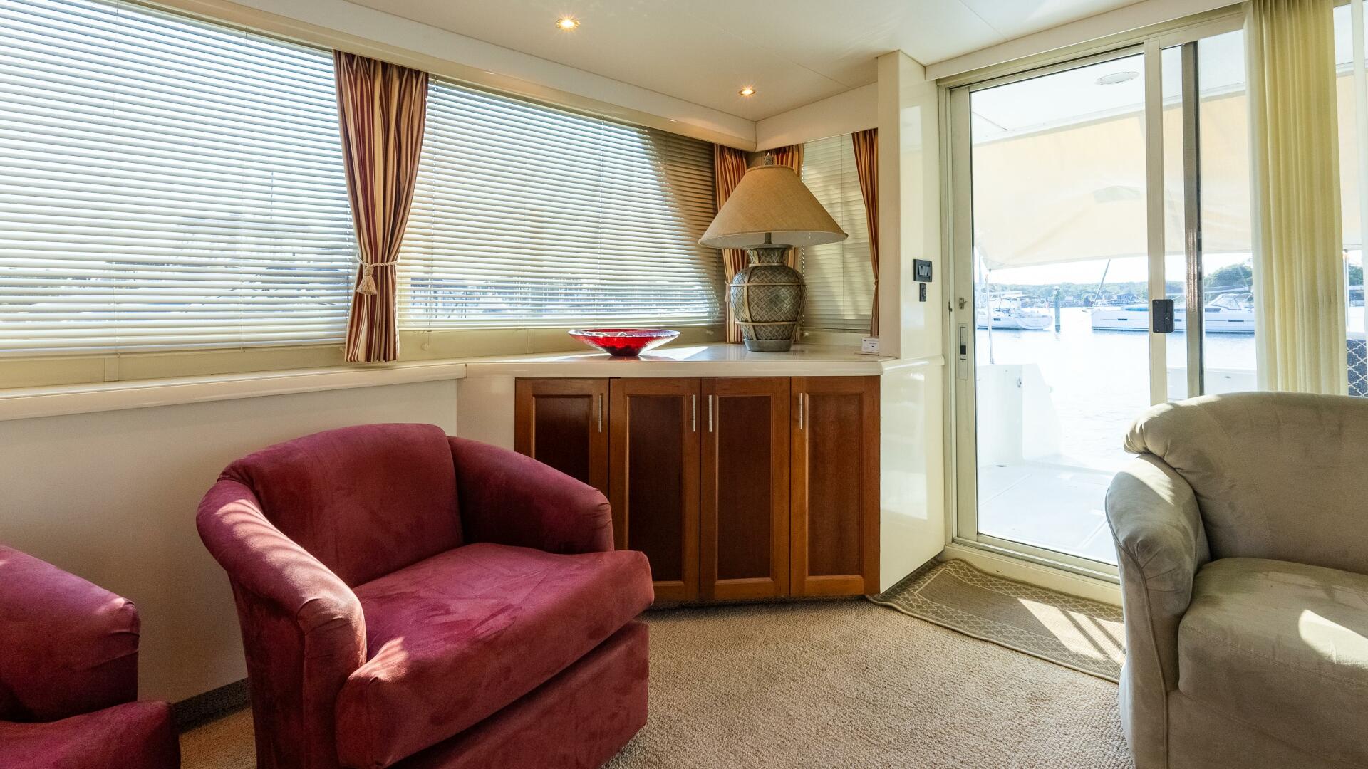 Slide: The Image of Tollycraft 57 Pilothouse Motor Yacht 1996 - 4699858