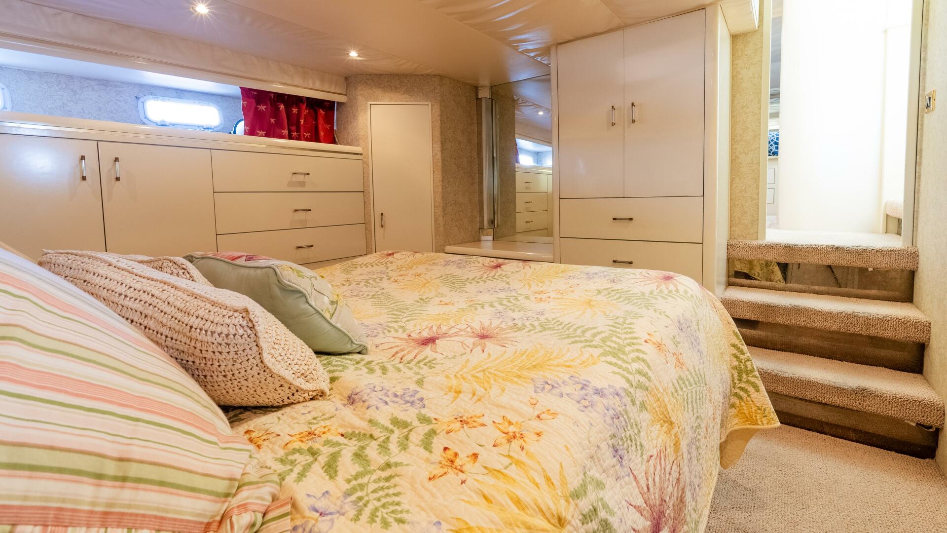 Slide: The Image of Tollycraft 57 Pilothouse Motor Yacht 1996 - 4699869