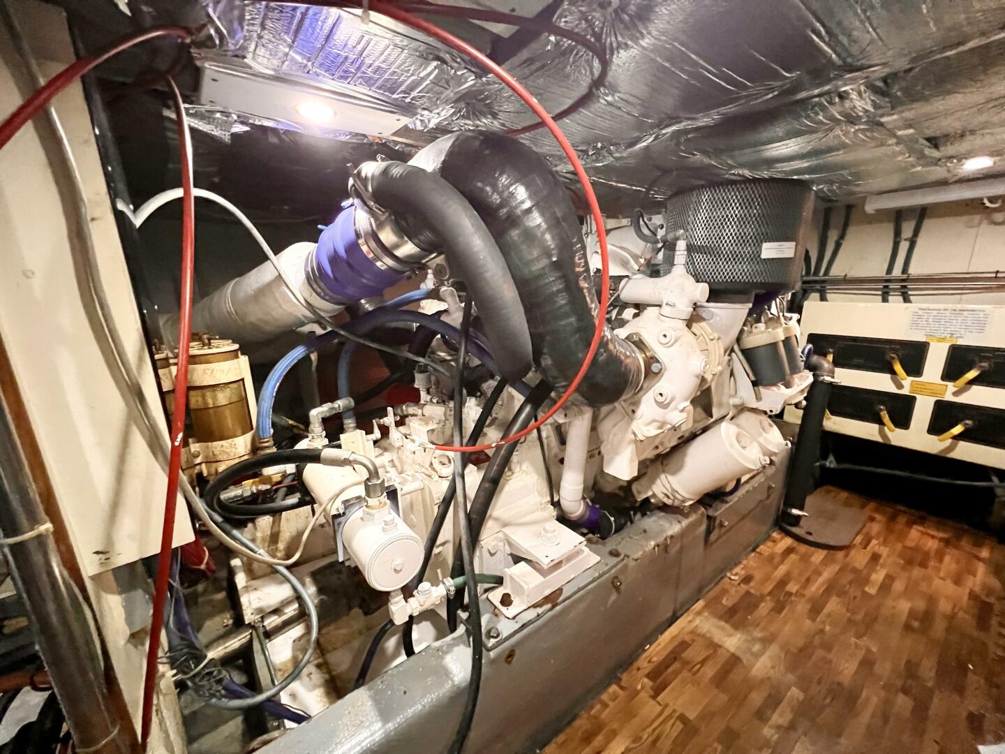 Slide: The Image of Tollycraft Pilothouse Motoryacht 1993 - 4673865