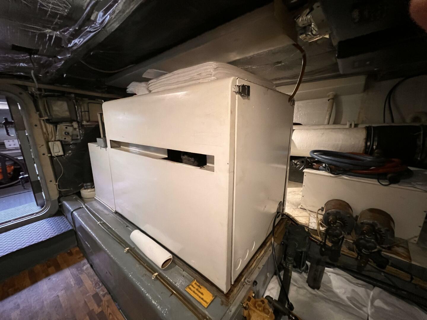 Slide: The Image of Tollycraft Pilothouse Motoryacht 1993 - 4673867