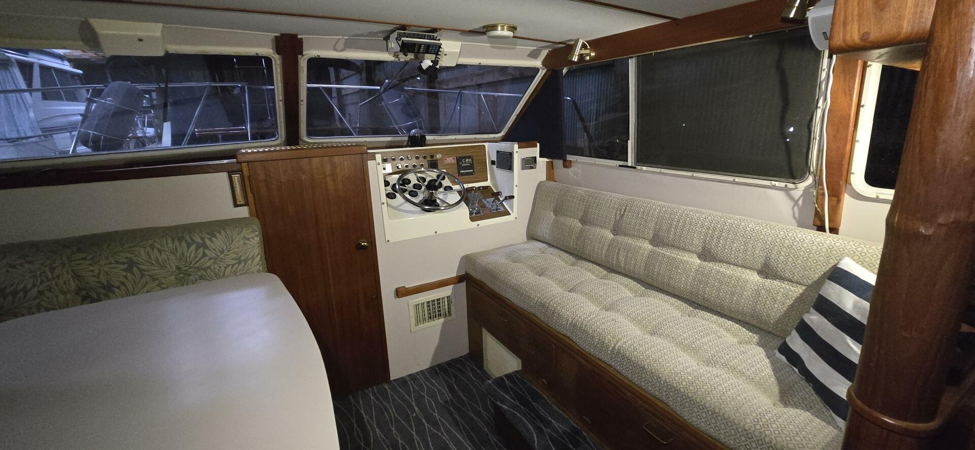 Slide: The Image of Tollycraft Sport 30 1986 - 5165341