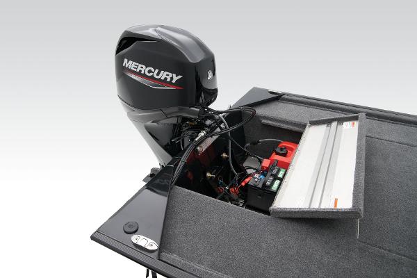 Slide: The Image of Tracker Bass Tracker Classic XL 2025 - 13