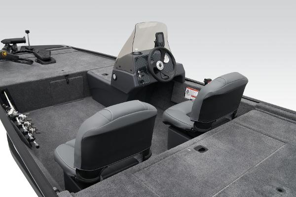 Slide: The Image of Tracker Bass Tracker Classic XL 2025 - 28