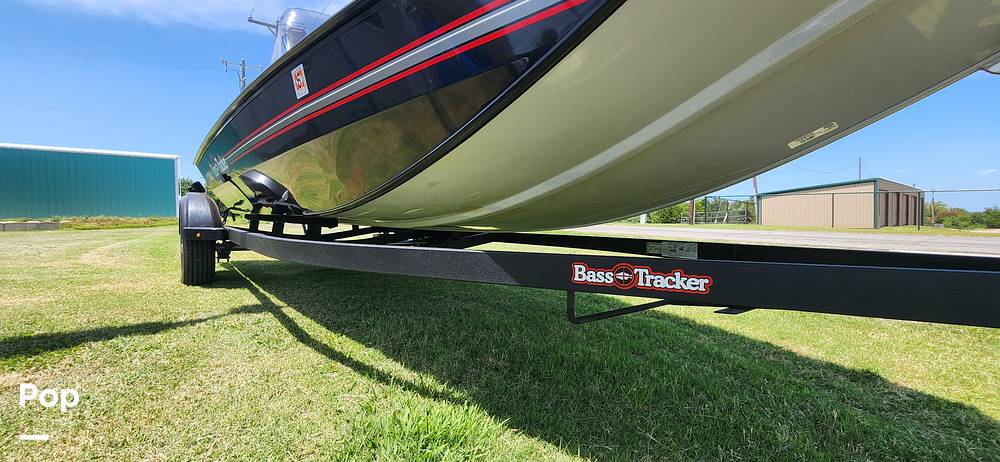 Slide: The Image of Tracker Classic XL 2024 - 15710259