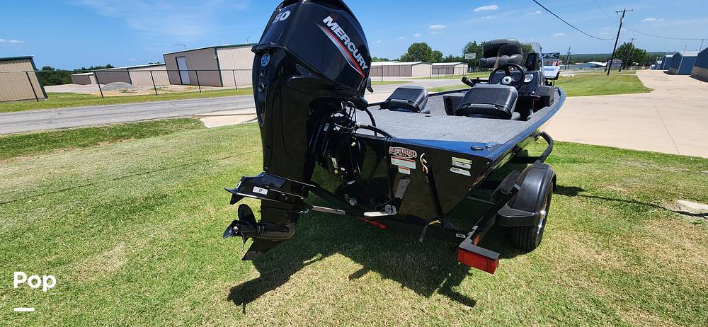 Slide: The Image of Tracker Classic XL 2024 - 15710226