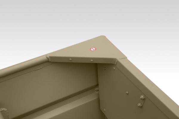 Slide: The Image of Tracker Grizzly 1036 Utility 2025 - 14