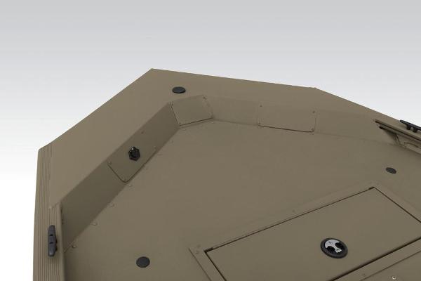 Slide: The Image of Tracker Grizzly 1648 SC 2025 - 12
