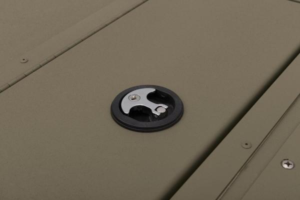 Slide: The Image of Tracker Grizzly 1648 SC 2025 - 14