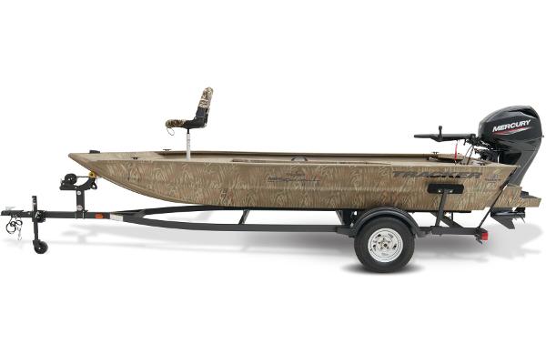 Slide: The Image of Tracker Grizzly 1654 T Sportsman 2026 - 2