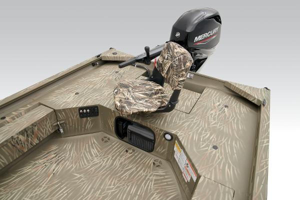 Slide: The Image of Tracker Grizzly 1654 T Sportsman 2026 - 20