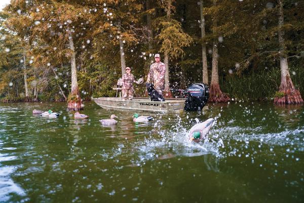 Slide: The Image of Tracker Grizzly 1654 T Sportsman 2026 - 32