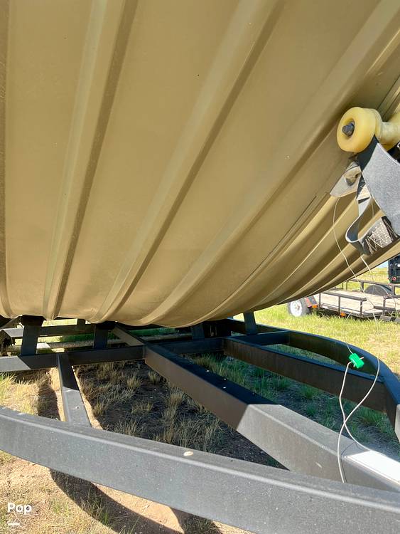 Slide: The Image of Tracker Grizzly 2072CC 2020 - 14179220