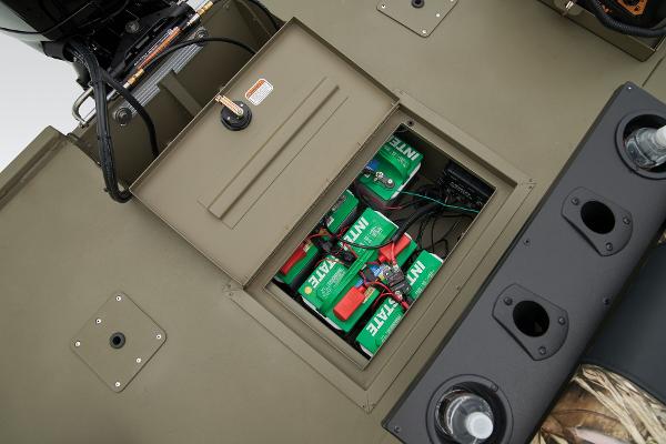 Slide: The Image of Tracker Grizzly 2072 CC Sportsman 2024 - 32