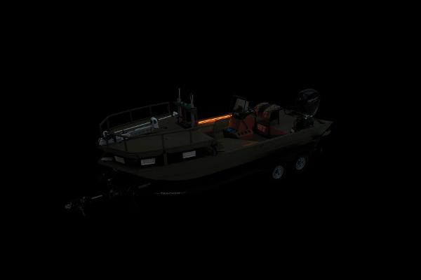 Slide: The Image of Tracker Grizzly 2072 CC Sportsman 2024 - 43