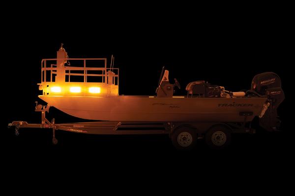 Slide: The Image of Tracker Grizzly 2072 CC Sportsman Kicker 2025 - 22