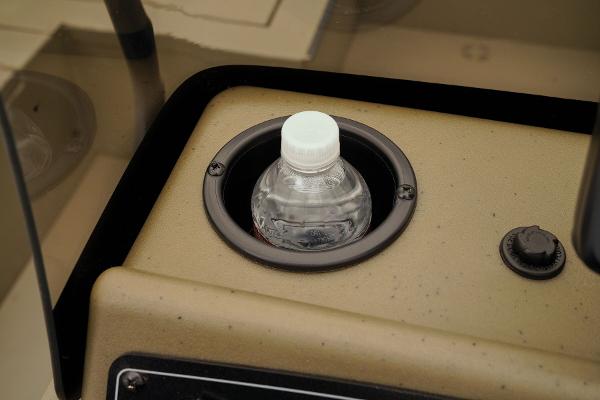 Slide: The Image of Tracker Grizzly 2072 CC Sportsman Kicker 2025 - 59