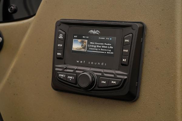 Slide: The Image of Tracker Grizzly 2072 CC Sportsman Kicker 2025 - 63